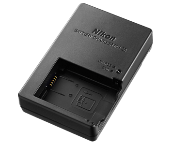 NIKON punjač baterija MH-28