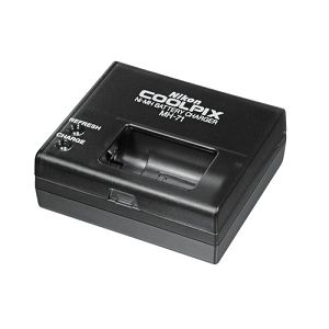 NIKON punjač baterija MH-71