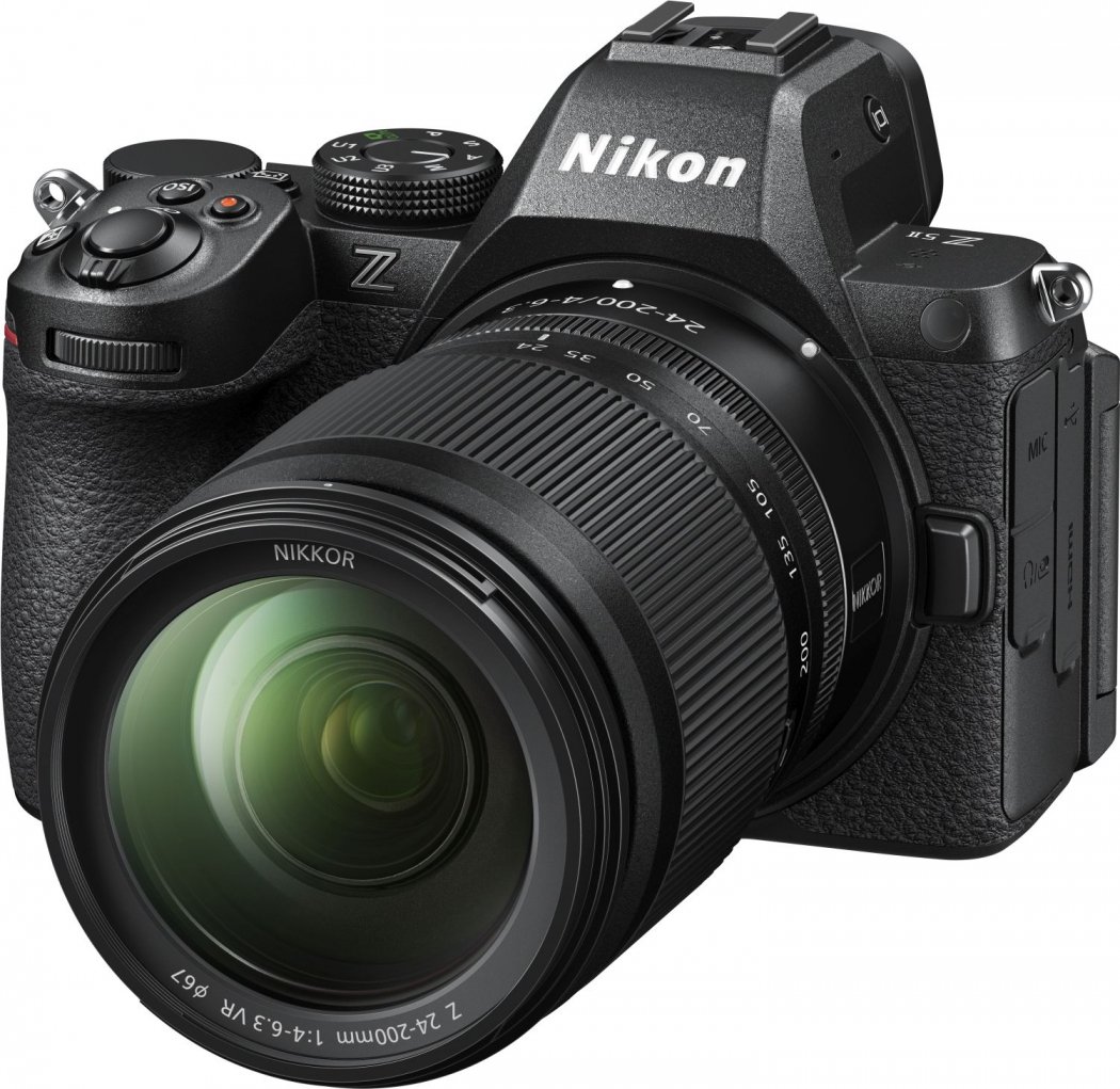 NIKON fotoaparat Z5II + 24-200mm Kit
